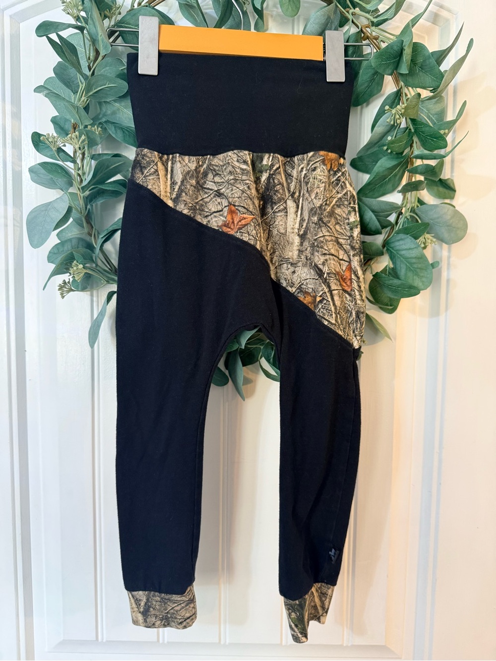 💫4/$25 • Small Shop Camo Print Harem Style Joggers